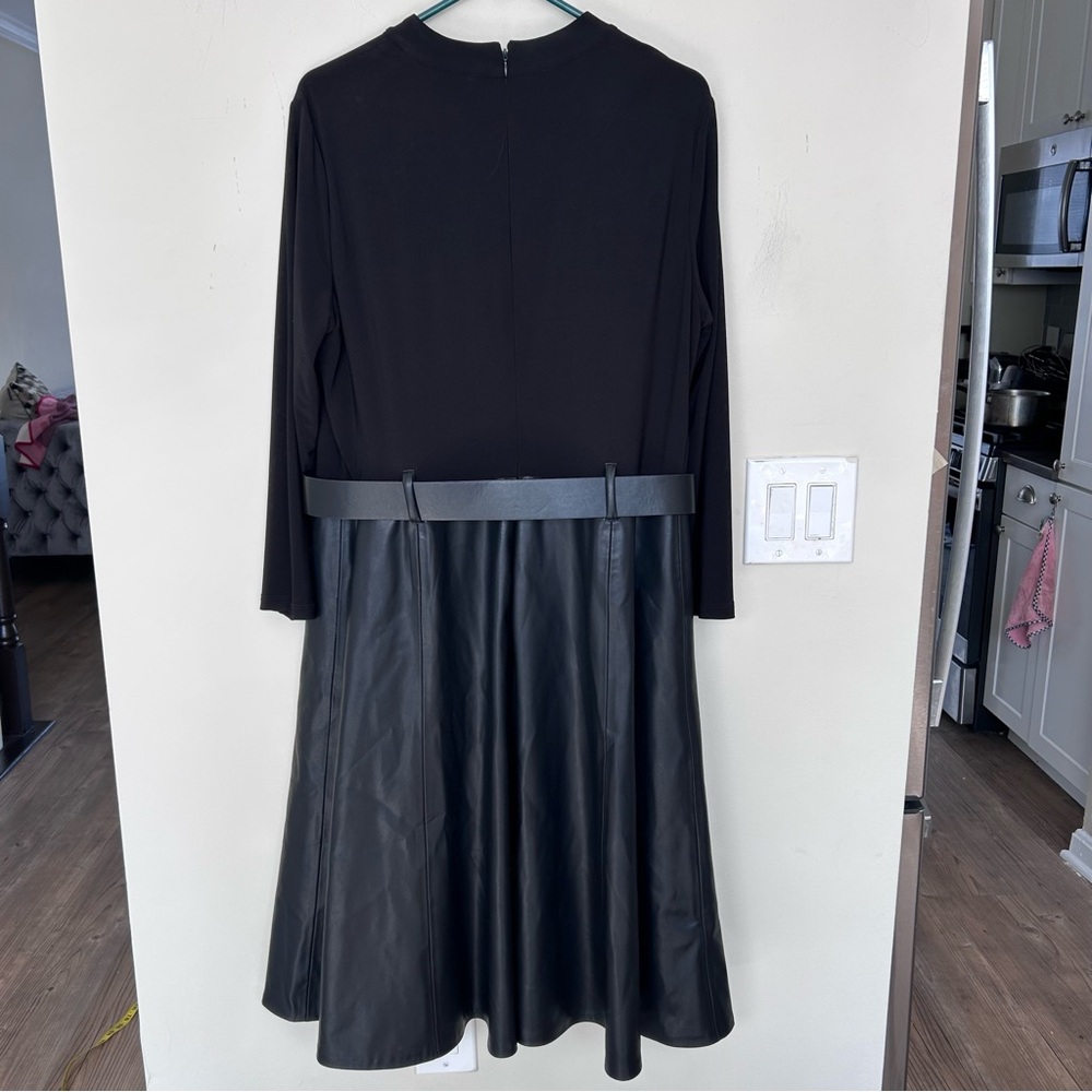 Calvin Klein long-sleeve black dress faux leather skirt matching belt. Size 16 - Picture 7 of 9